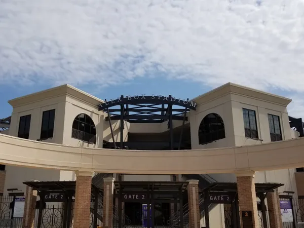 Oklahoma takes SEC road series at LSU as late defensive mistake swings Saturday finale in Baton Rouge