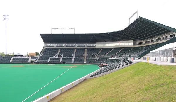 No. 2 Texas baseball walks off No. 8 Oklahoma, clinching SEC series in Austin